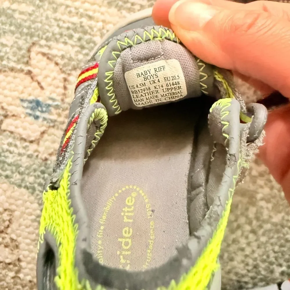 Stride Rite Stylish Kids Shoes - Gray and Blue size 4.5 - Picture 9 of 10